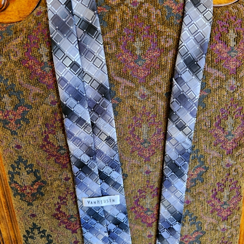 3 ties, each used once and then sat in the closet, like new and basic